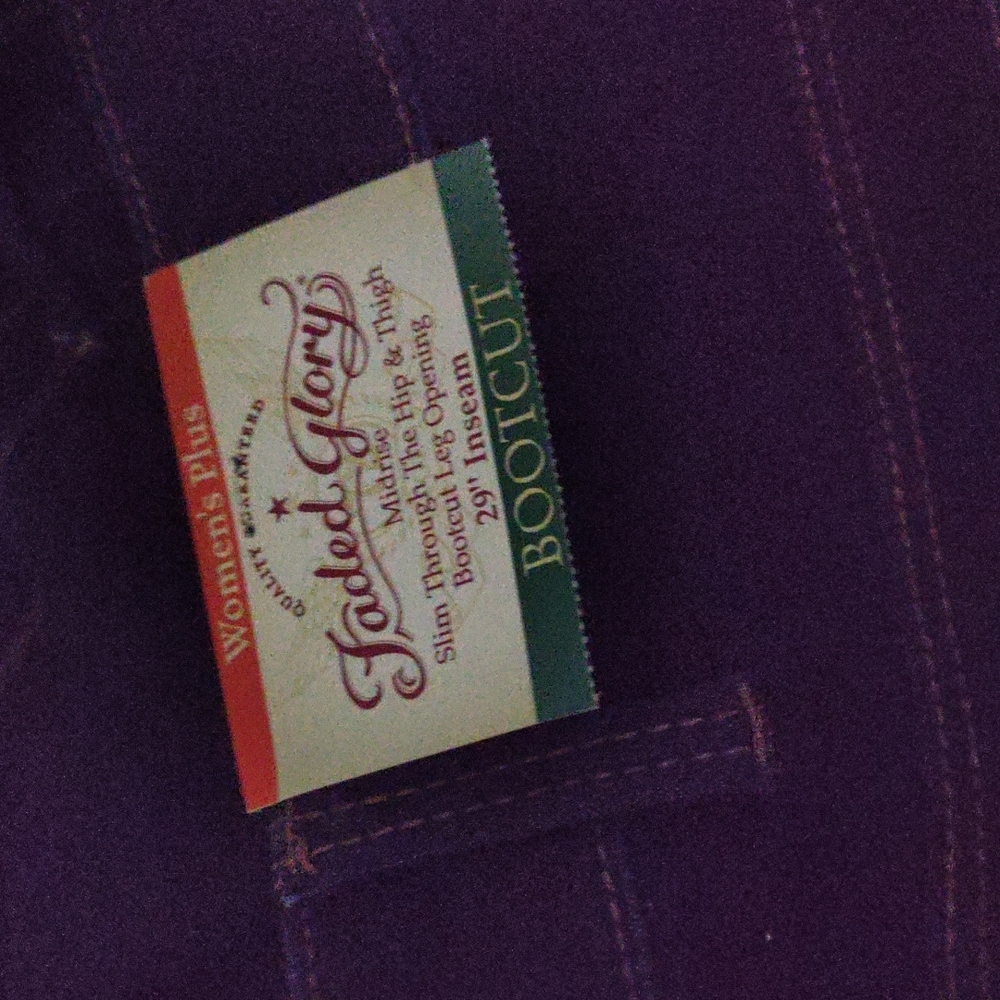 Women jeans 22wp, old navy long sleeve tshirt,both sold together.Sold together